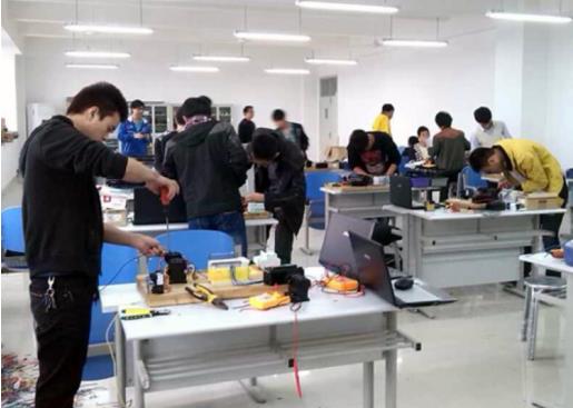 權威與實惠兼備 廣東博專教育咨詢，為您點亮學歷提升之路